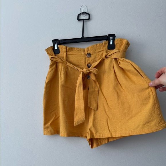 100%Cotton Yellow Shorts Size L - Picture 3 of 7